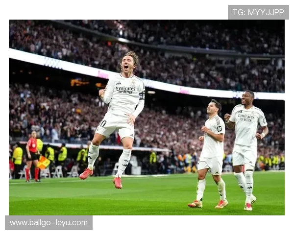 楚阿梅尼长传助攻姆巴佩破门!法国2-0乌克兰,中场核心表现亮眼 楚阿梅尼长传助攻姆巴佩破门!法国2-0乌克兰,中场核心表现亮眼